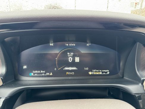 Used 2024 Lincoln Aviator Reserve w/ Equipment Group 201A image 25