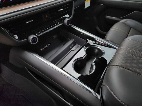 New 2026 Chevrolet Tahoe High Country image 16