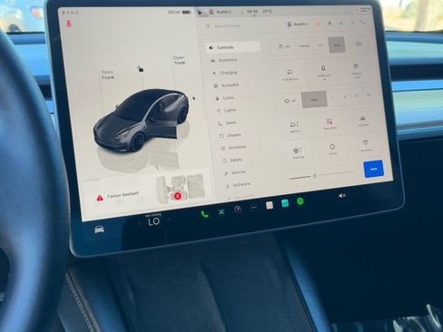 Used 2023 Tesla Model 3 Performance image 27