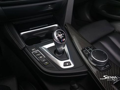 Used 2017 BMW M4 Convertible image 44