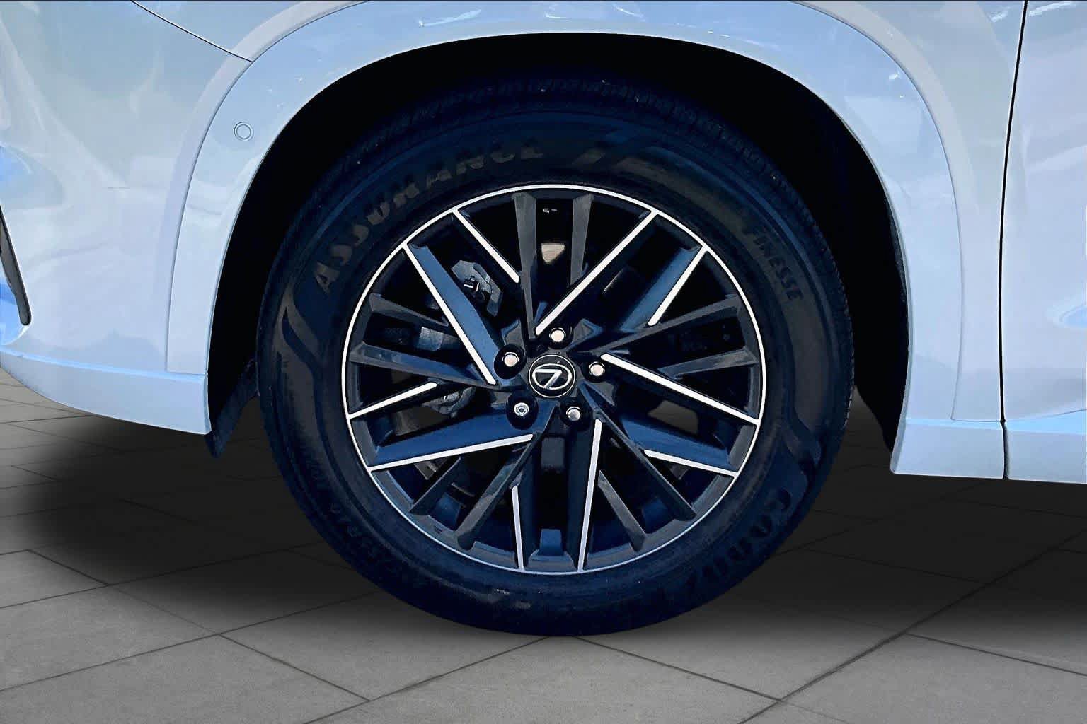 Used 2025 Lexus TX 350 AWD w/ Technology Package image 11