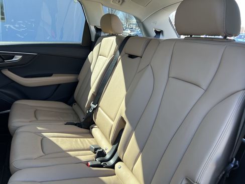 Used 2025 Audi Q7 3.0T Premium Plus w/ Premium Plus Package image 32
