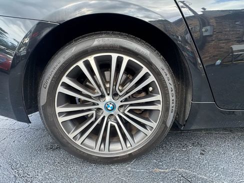 Used 2019 BMW 530e xDrive image 13