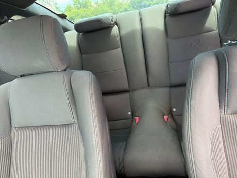 Used 2013 Ford Mustang Coupe RWD image 17