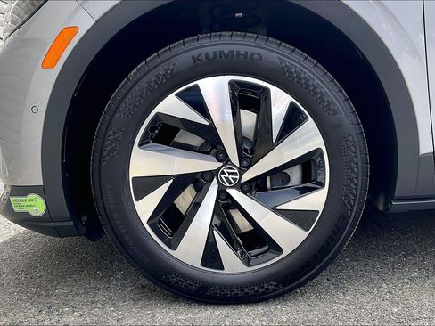 Used 2023 Volkswagen ID.4 Pro RWD image 7