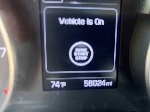 Used 2017 Hyundai Elantra Limited FWD image 12