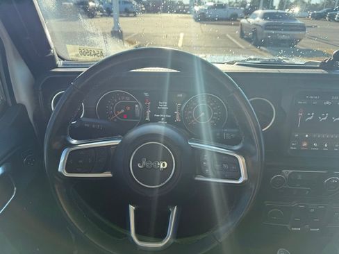 Used 2021 Jeep Gladiator Overland w/ Popular Equipment Package image 14