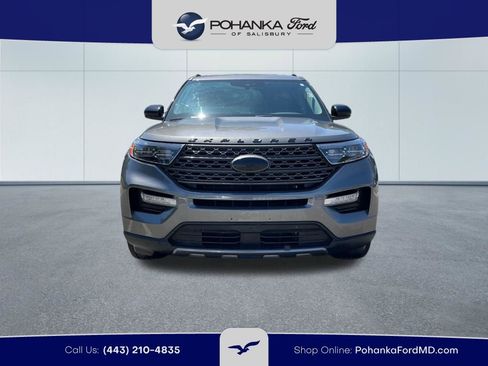 Certified 2022 Ford Explorer XLT w/ Equipment Group 202A AWD/4WD image 3