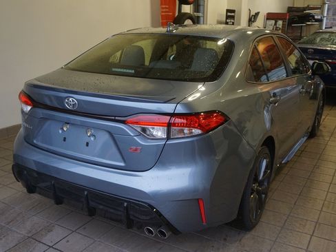 Used 2024 Toyota Corolla SE w/ SE Premium Package image 11