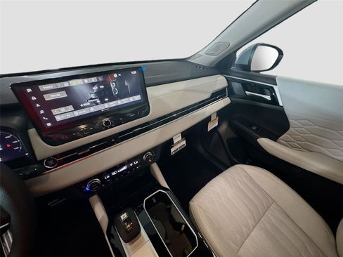 New 2026 Mitsubishi Outlander SEL FWD image 8