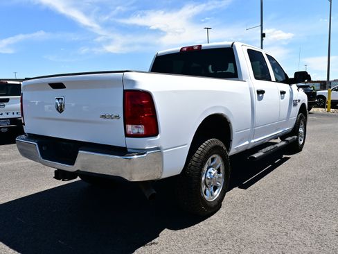 Used 2018 RAM 3500 Tradesman w/ Chrome Appearance Group AWD/4WD image 6