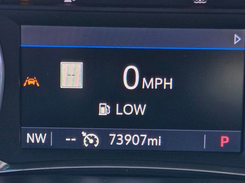 Used 2021 Chevrolet Traverse Premier w/ LPO, Floor Liner Package FWD image 16