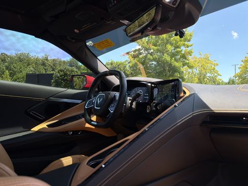 Used 2025 Chevrolet Corvette E-Ray w/ Stealth Interior Trim Package AWD/4WD image 6