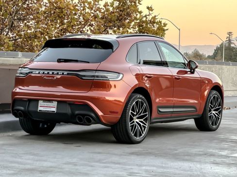 Used 2023 Porsche Macan S image 8