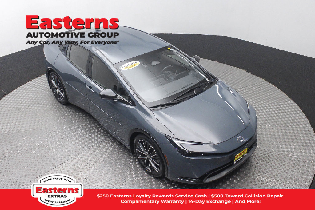 Used 2023 Toyota Prius XLE AWD/4WD image 4