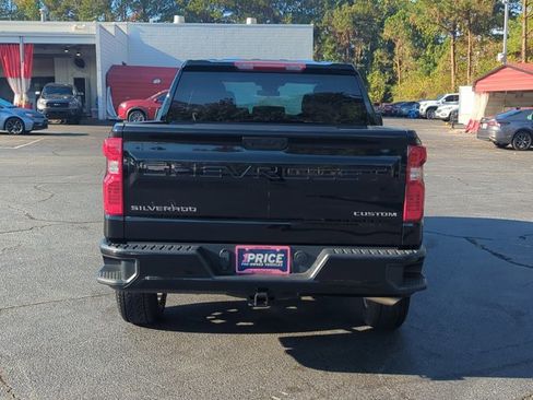 Used 2024 Chevrolet Silverado 1500 Custom image 6