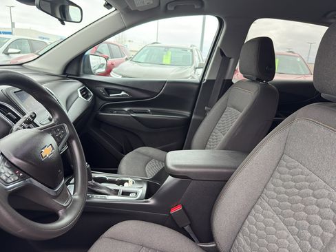 Used 2020 Chevrolet Equinox LT image 25