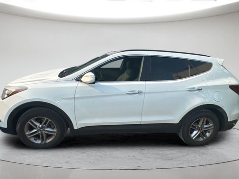 Used 2018 Hyundai Santa Fe Sport w/ 2.4L Tech Package 04 AWD/4WD image 9