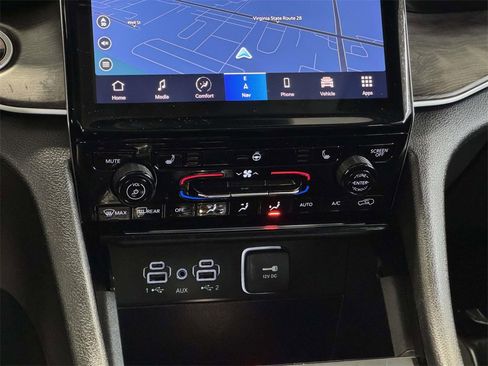 Used 2023 Jeep Grand Cherokee L Limited image 25