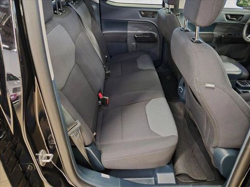 Certified 2024 Ford Maverick XL FWD image 21