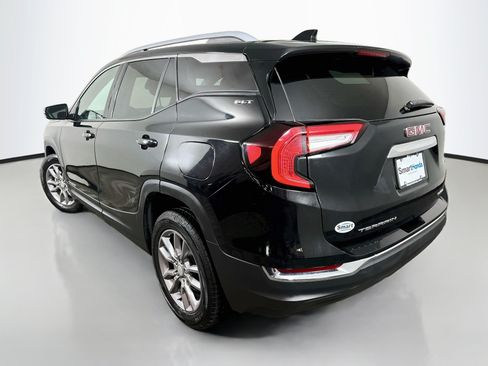 Used 2024 GMC Terrain SLT AWD/4WD image 5
