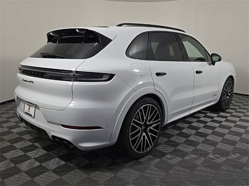 New 2025 Porsche Cayenne GTS image 7