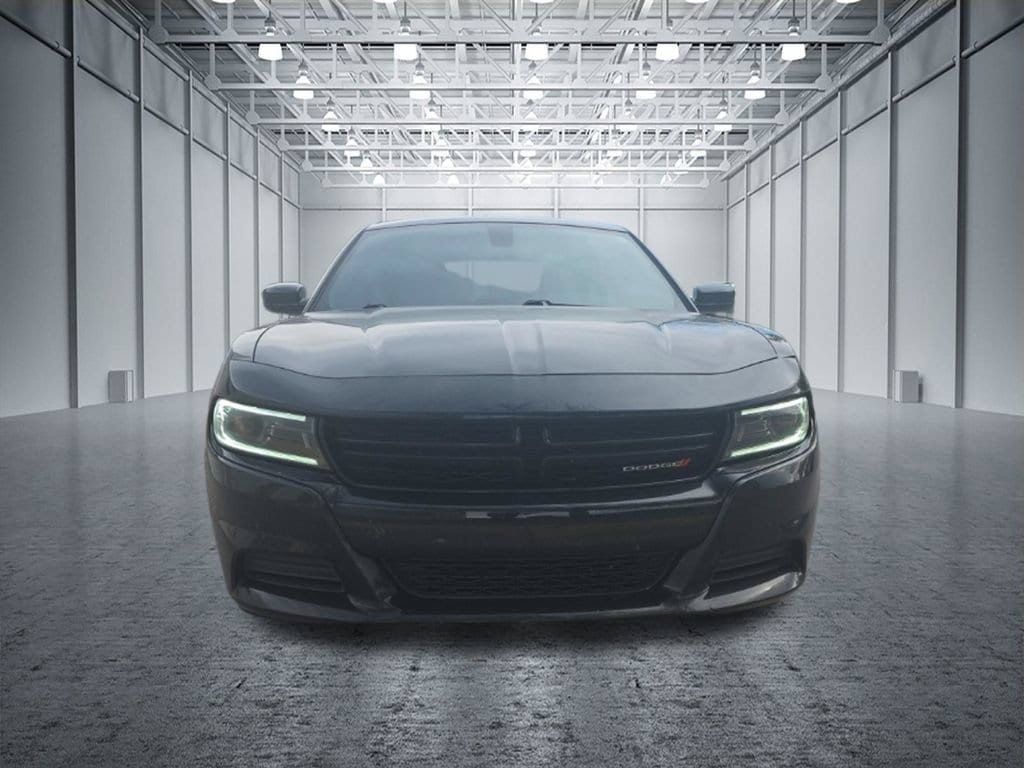Used 2022 Dodge Charger SXT w/ Blacktop Package RWD image 10