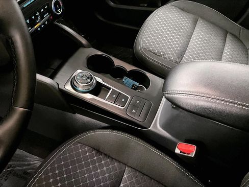 Used 2025 Ford Escape Active w/ Cold Weather Package image 16