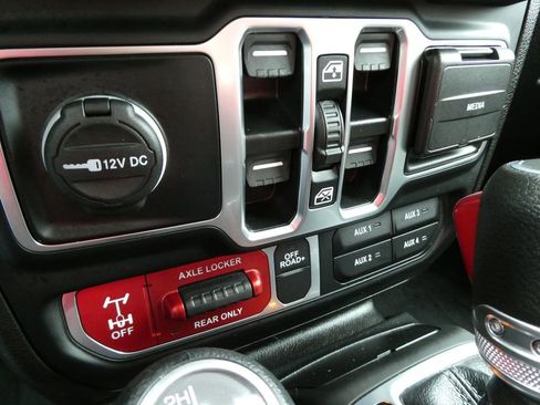 Used 2024 Jeep Wrangler Unlimited Sport AWD/4WD image 28