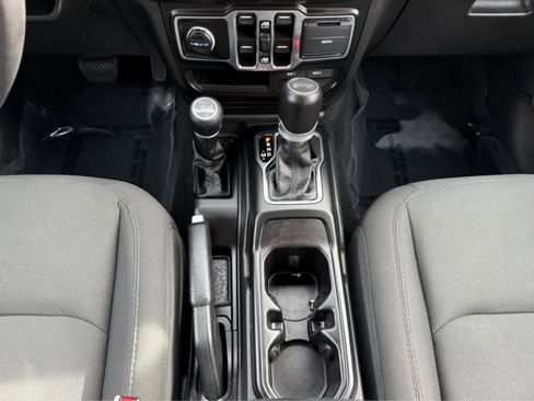 Used 2023 Jeep Wrangler Unlimited w/ Cold Weather Group AWD/4WD image 26