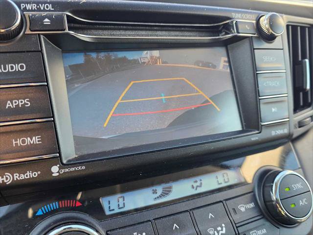 Used 2018 Toyota RAV4 XLE FWD image 30
