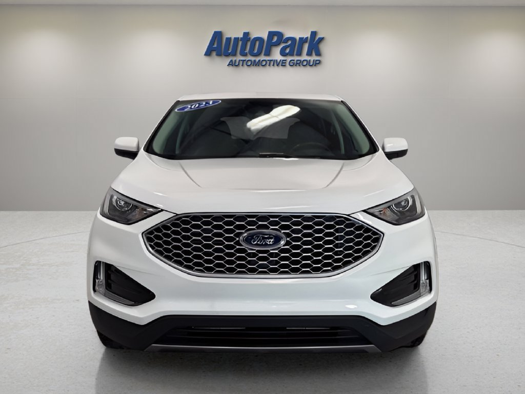 Certified 2023 Ford Edge SEL w/ Convenience Package AWD/4WD image 2