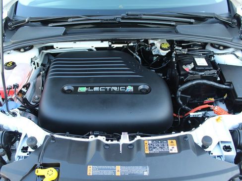 Used 2014 Ford Focus Electric Hatchback FWD image 31