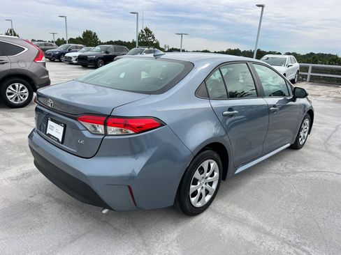 Used 2024 Toyota Corolla LE FWD image 5