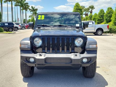 Used 2023 Jeep Wrangler Unlimited Sport AWD/4WD image 2