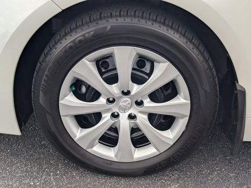 Used 2026 Toyota Corolla LE FWD image 11