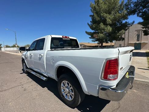 Used 2018 RAM 2500 Laramie image 2