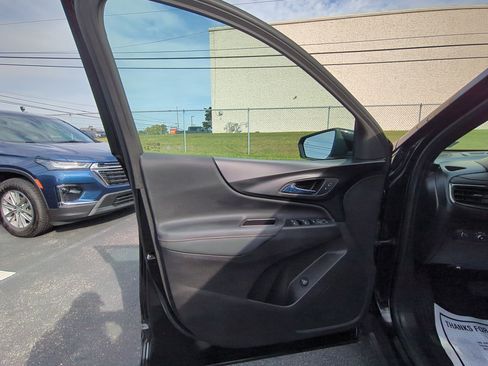 Used 2022 Chevrolet Equinox RS image 22