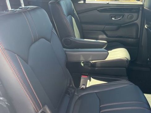 Certified 2025 Honda Pilot TrailSport image 7