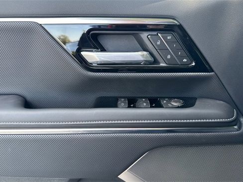 New 2025 GMC Sierra EV Denali image 11