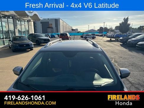 Used 2015 Jeep Cherokee Latitude w/ Comfort/Convenience Group AWD/4WD image 12