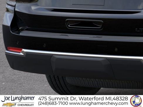 New 2026 Chevrolet Suburban LT AWD/4WD image 16