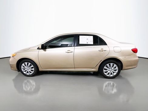 Used 2012 Toyota Corolla LE image 9