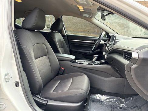 Used 2023 Nissan Altima 2.5 SV image 28