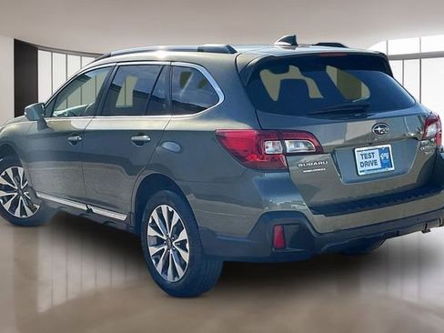 Used 2018 Subaru Outback 3.6R Touring w/ Popular Package #3 image 4