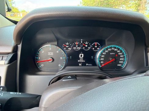 Used 2018 GMC Yukon XL Denali w/ Open Road Package AWD/4WD image 6