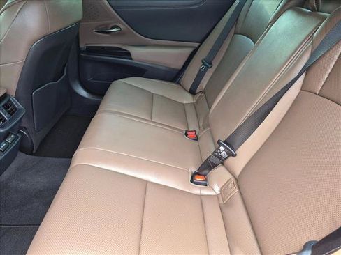 Certified 2025 Lexus ES 300h w/ Premium Package FWD image 18