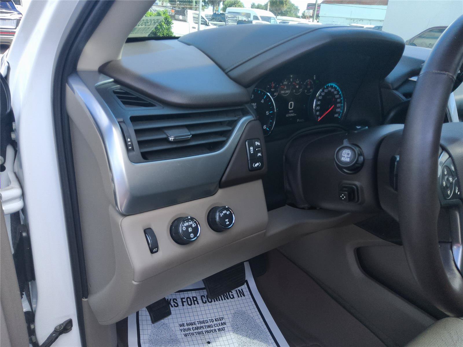 Used 2017 Chevrolet Suburban Premier AWD/4WD image 17