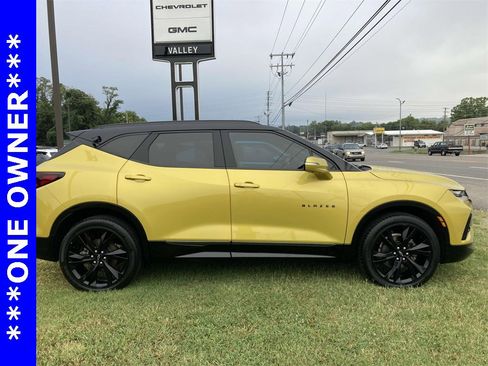 Used 2022 Chevrolet Blazer RS w/ Enhanced Convenience Package image 2