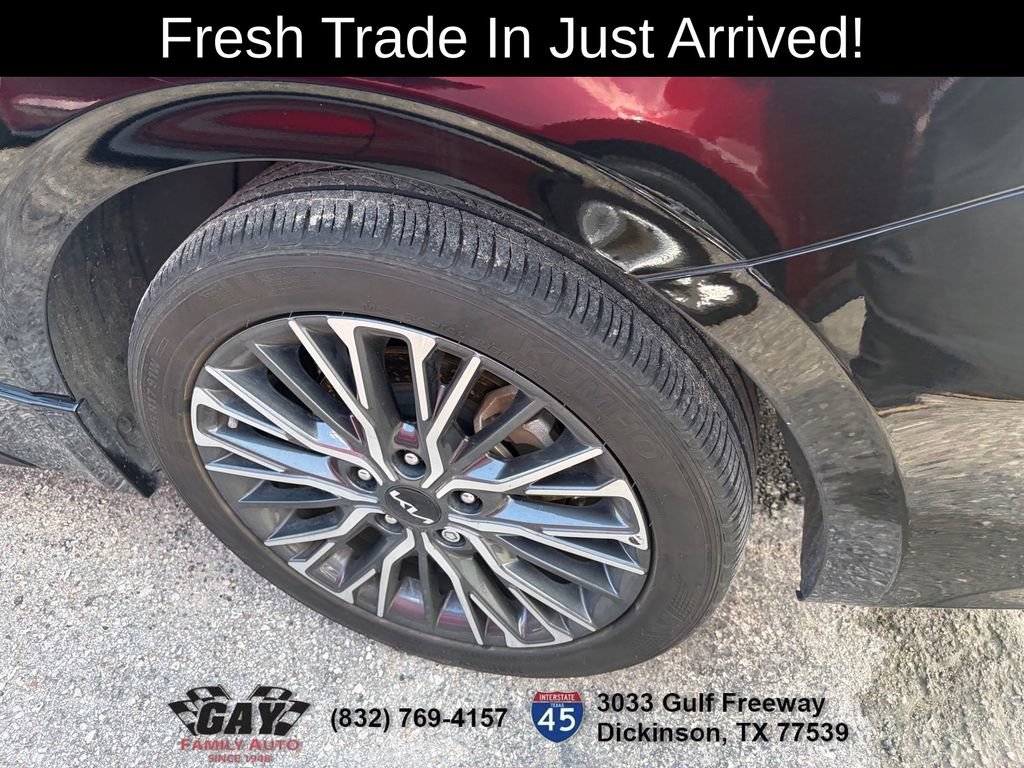 Used 2026 Toyota Camry XLE FWD image 11